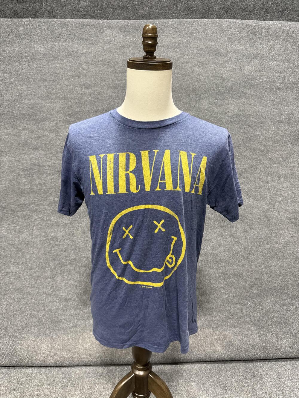 Nirvana Shirt Mens Medium Blue Smiley Face Band Graphic Grunge T-Shirt Tee